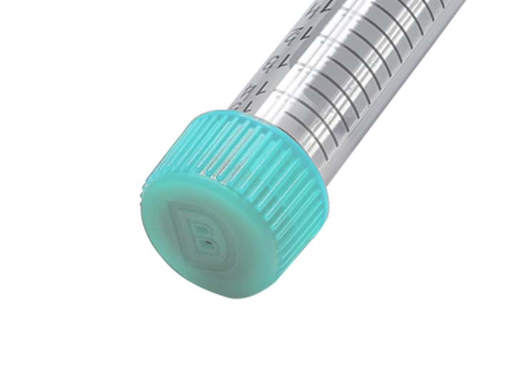 蓋子帶有透氣孔且?guī)Ф』z塞，用于連接注射器