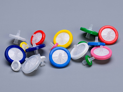 聚丙烯外殼帶有顏色環(huán)，以區(qū)別不同材質(zhì)過(guò)濾器