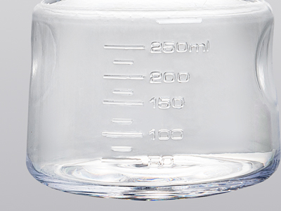 良好的透明度，刻度清晰，便于觀察容量