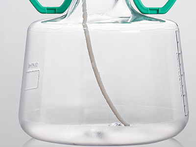 內(nèi)側(cè)管路可伸至瓶底，完成液體轉(zhuǎn)移，管路長度與孔徑還可根據(jù)需求進(jìn)行定制