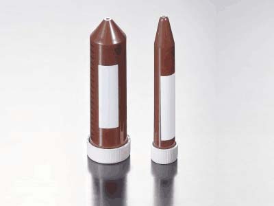 棕色管身，可阻擋100%的紫外線，利于光敏樣品的操作處理