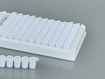 字母與數(shù)字坐標(biāo)定位，方便實(shí)驗(yàn)操作與識(shí)別